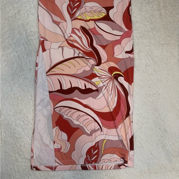 Two Piece Tropical Set - Picture 3 of 3